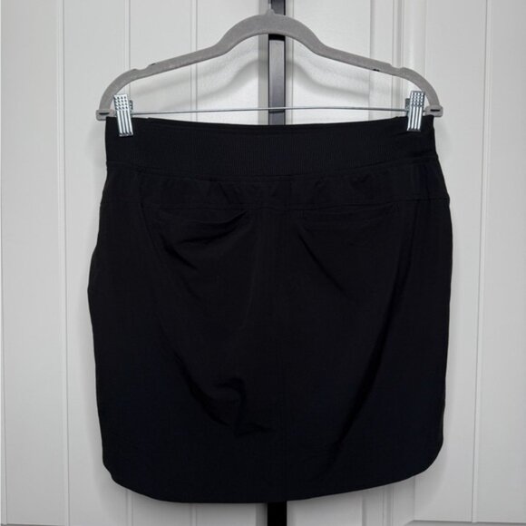 Athleta Women’s Black Workout Mini Skirt with Drawstring & Built in Shorts - Picture 3 of 5
